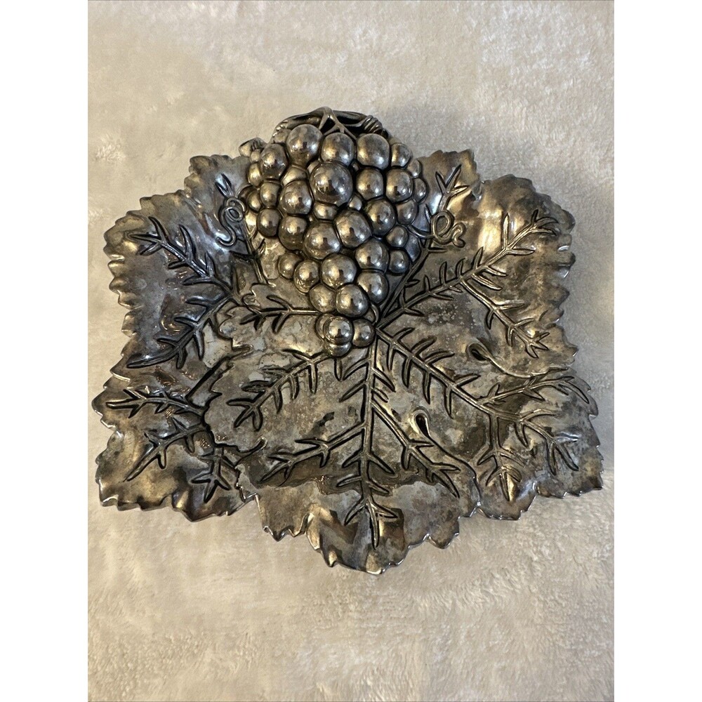 Vintage Godinger Silver Art Co. Small Trinket Serving Dish Grape Leaf 7" x 7"